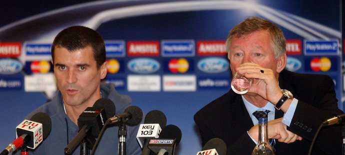 Roy Keane a Alex Ferguson na tiskové konferenci