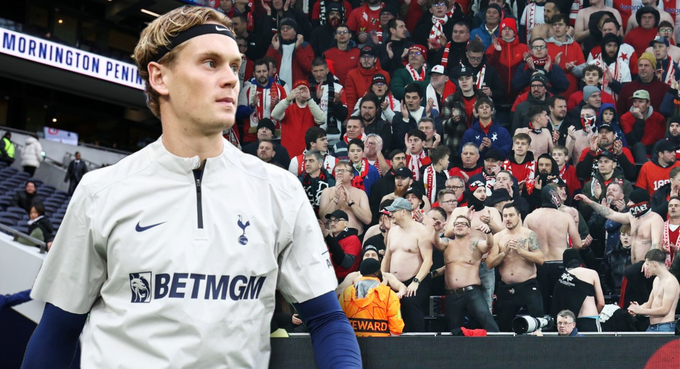 Kinský po zápase zamířil na vlastní děkovačku Slavie. Trpišovský: Běhal mi mráz po zádech Kinský po zápase zamířil na vlastní děkovačku Slavie. Trpišovský: Běhal mi mráz po zádech