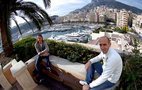 Bonjour! Dobrý den z Monaka. Školák Honza nad slavnou lagunou.