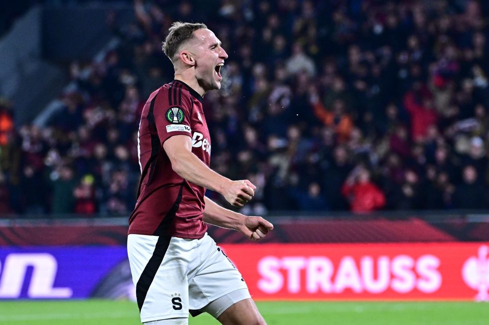 ONLINE: Sparta - Bohemians. Letenští v dohrávce s Martincem, na hrotu Kuchta ONLINE: Sparta - Bohemians. Letenští v dohrávce s Martincem, na hrotu Kuchta