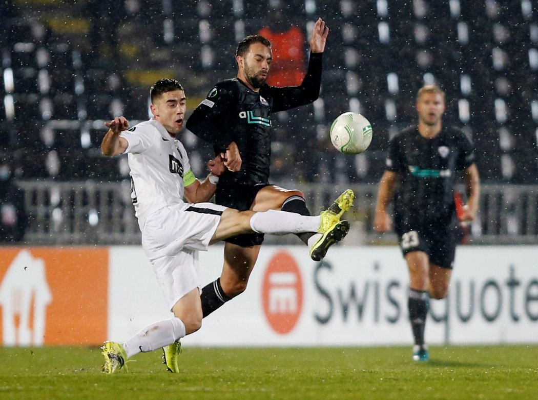 Fotbalisté Famagusty s Josefem Hušbauerem v sestavě remizovali v závěrečném 6. kole Evropské konferenční ligy 1:1 na hřišti Partizanu Bělehrad a nepostoupili do vyřazovací fáze.