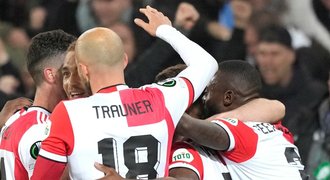 Feyenoord přestřílel v semifinále KL Marseille, AS Řím remizoval