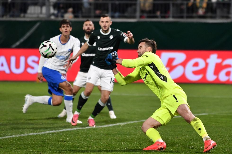 Jablonec lepší než Arsenal, Brighton narazil do zdi. Kouč ocenil výkon českého týmu Jablonec lepší než Arsenal, Brighton narazil do zdi. Kouč ocenil výkon českého týmu