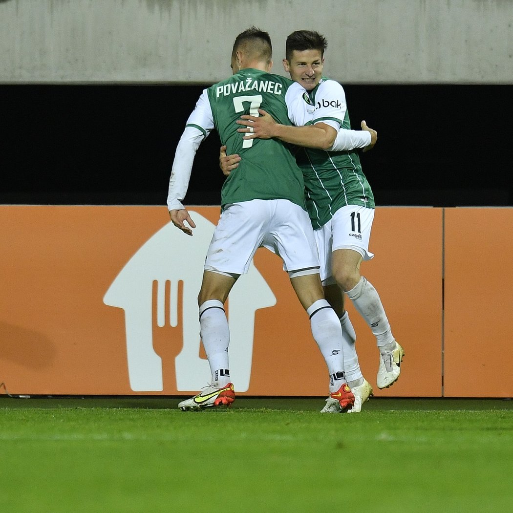 Václav Pilař se raduje z proměněné penalty