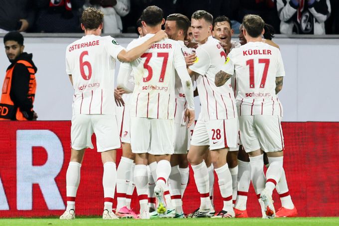 ONLINE: Freiburg - Jablonec 2:1. Domácí se vrací do vedení, gól posvětil VAR ONLINE: Freiburg - Jablonec 2:1. Domácí se vrací do vedení, gól posvětil VAR