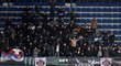 Několik desítek fanoušků Partizanu na Letné