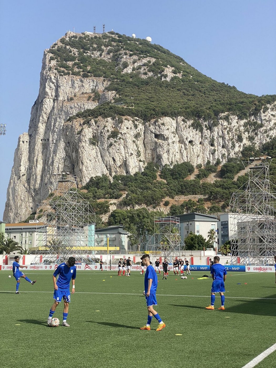 Zápas 1. předkola Konferenční ligy mezi gibraltarským St. Joseph´s a severoirským Larnem skončil nerozhodně 0:0