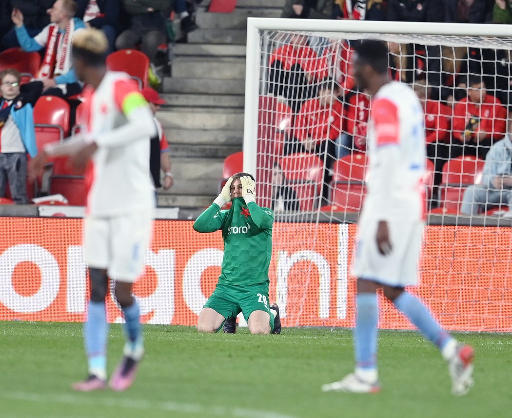Aleš Mandous chyboval před druhým gólem Feyenoordu