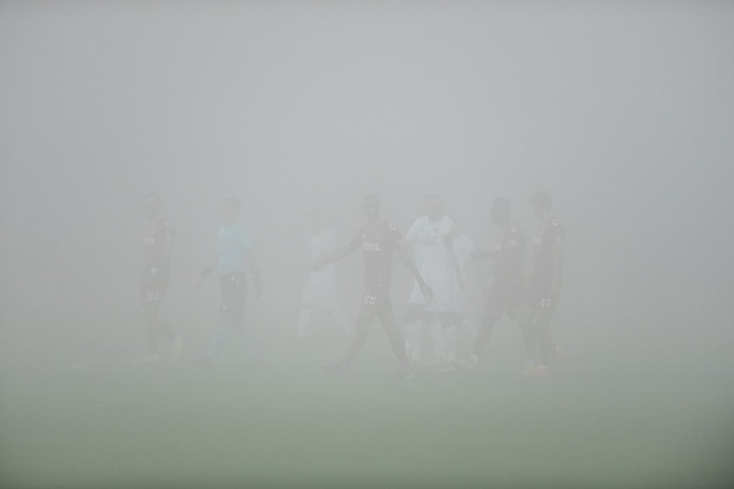 Mlha komplikuje zápas Slovácka