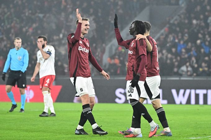 ONLINE: Sparta - Aberdeen 3:0. Další chyba v obraně a Kuol zvyšuje ONLINE: Sparta - Aberdeen 3:0. Další chyba v obraně a Kuol zvyšuje