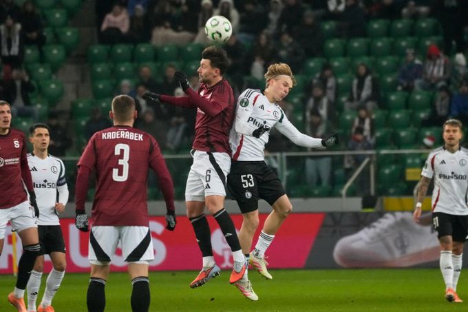 ONLINE: Legia - Sparta 0:0. Pražané pod tlakem, domácí spálili dvě velké šance ONLINE: Legia - Sparta 0:0. Pražané pod tlakem, domácí spálili dvě velké šance