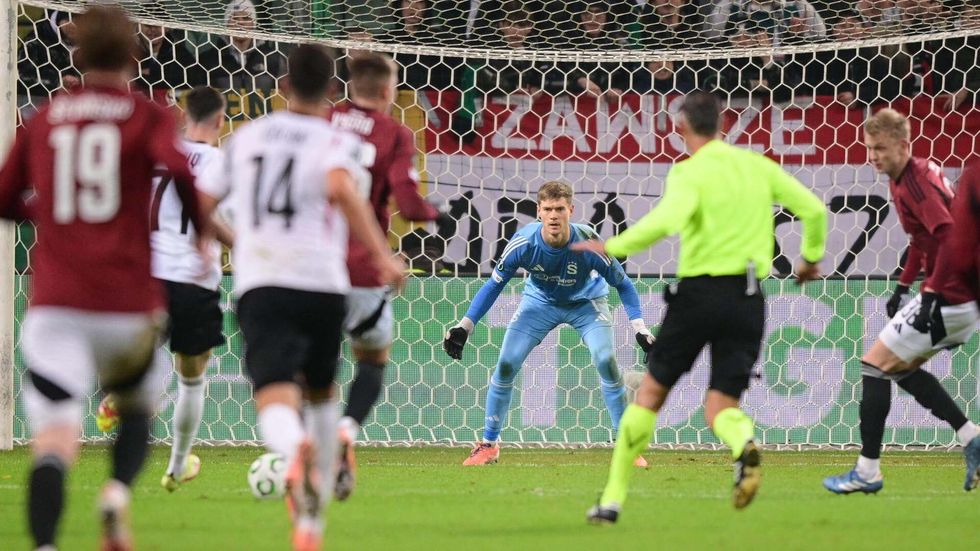 Peter Vindahl během utkání proti Legii