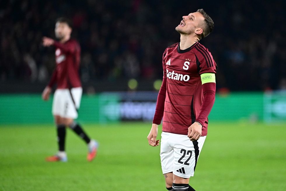 Haraslína naštvalo předčasné střídání, rozhazoval rukama. Priske to po zápase vysvětlil Haraslína naštvalo předčasné střídání, rozhazoval rukama. Priske to po zápase vysvětlil