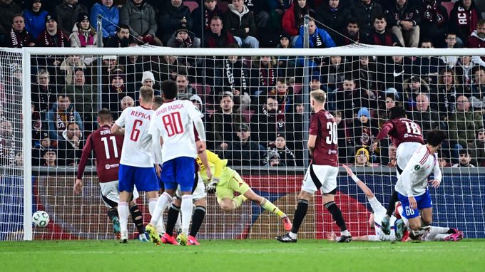 ONLINE: Sparta - Raków 0:0. Hosté v závěru mohli skórovat, trefili ale jen tyč ONLINE: Sparta - Raków 0:0. Hosté v závěru mohli skórovat, trefili ale jen tyč