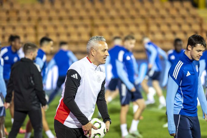 Janotkova Sigma začíná připomínat Svědíkovo Slovácko. S jedním obrovským rozdílem Janotkova Sigma začíná připomínat Svědíkovo Slovácko. S jedním obrovským rozdílem