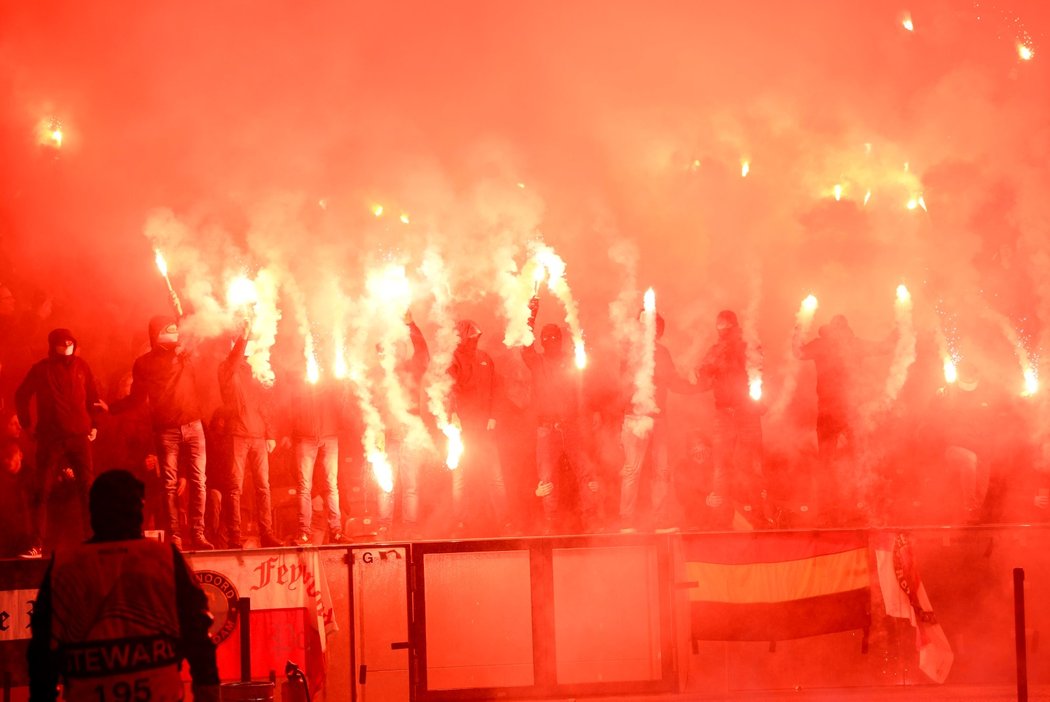 Peklo německých fanoušků na zápase Unionu s Feyenoordem