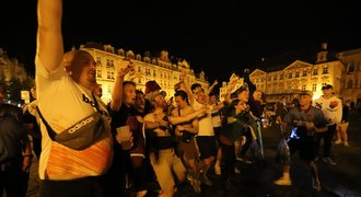 Finále KL ONLINE: Noční konflikt v centru, Tvrdík blahopřál Křetínskému