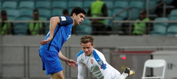 Záložník české reprezentace a Viktorie Plzeň Jan Kopic v utkání s Ázerbájdžánem