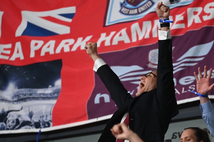 Ovládne Křetínský West Ham? Spolumajitel odstoupil z vedoucích funkcí v klubu Ovládne Křetínský West Ham? Spolumajitel odstoupil z vedoucích funkcí v klubu