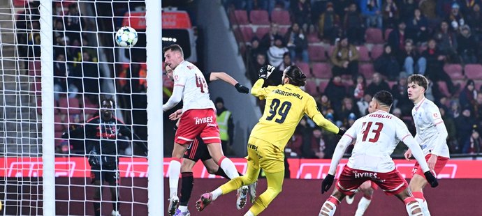 Gólová trefa Jana Kuchty, který snížil na 1:3