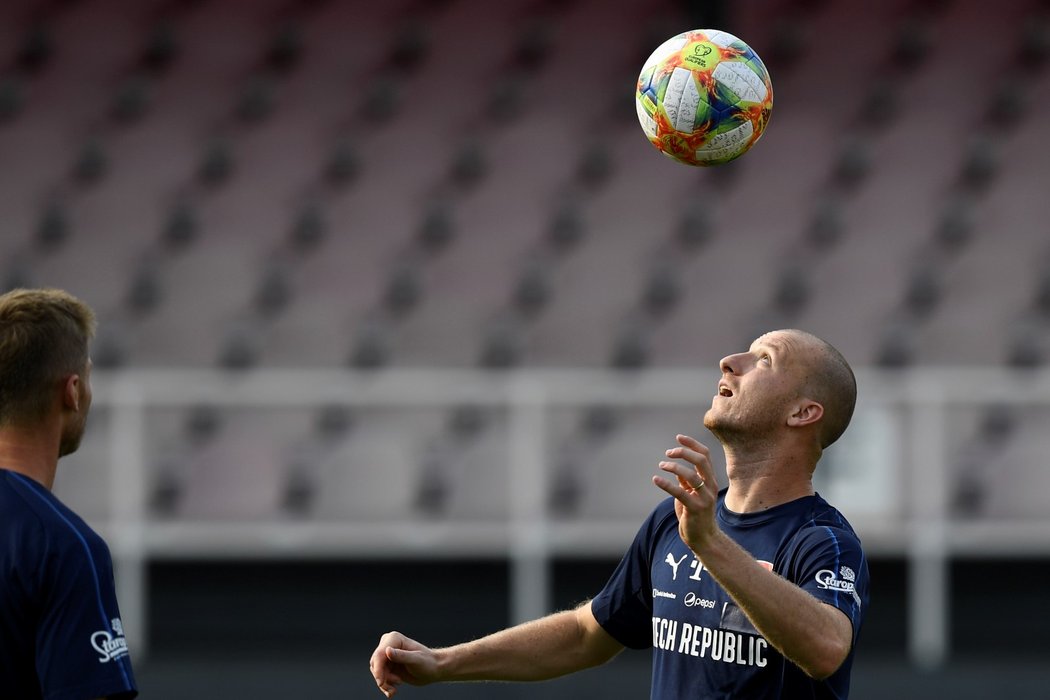 Michael Krmenčík na tréninku české reprezentace před kvalifikačními duely v Kosovu a Černé Hoře