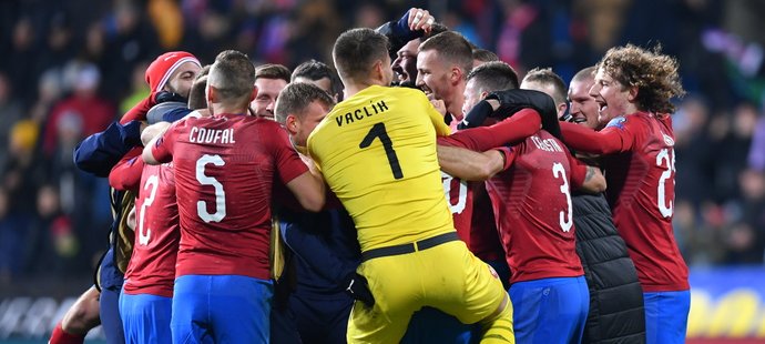 Česko – Kosovo 2:1. Postup na EURO po obratu! Rozhodl Čelůstka