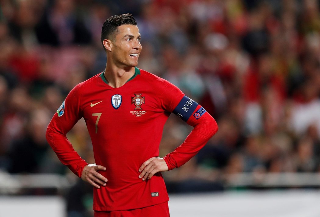 Hvězdný útočník Cristiano Ronaldo se proti Ukrajině gólově neprosadil