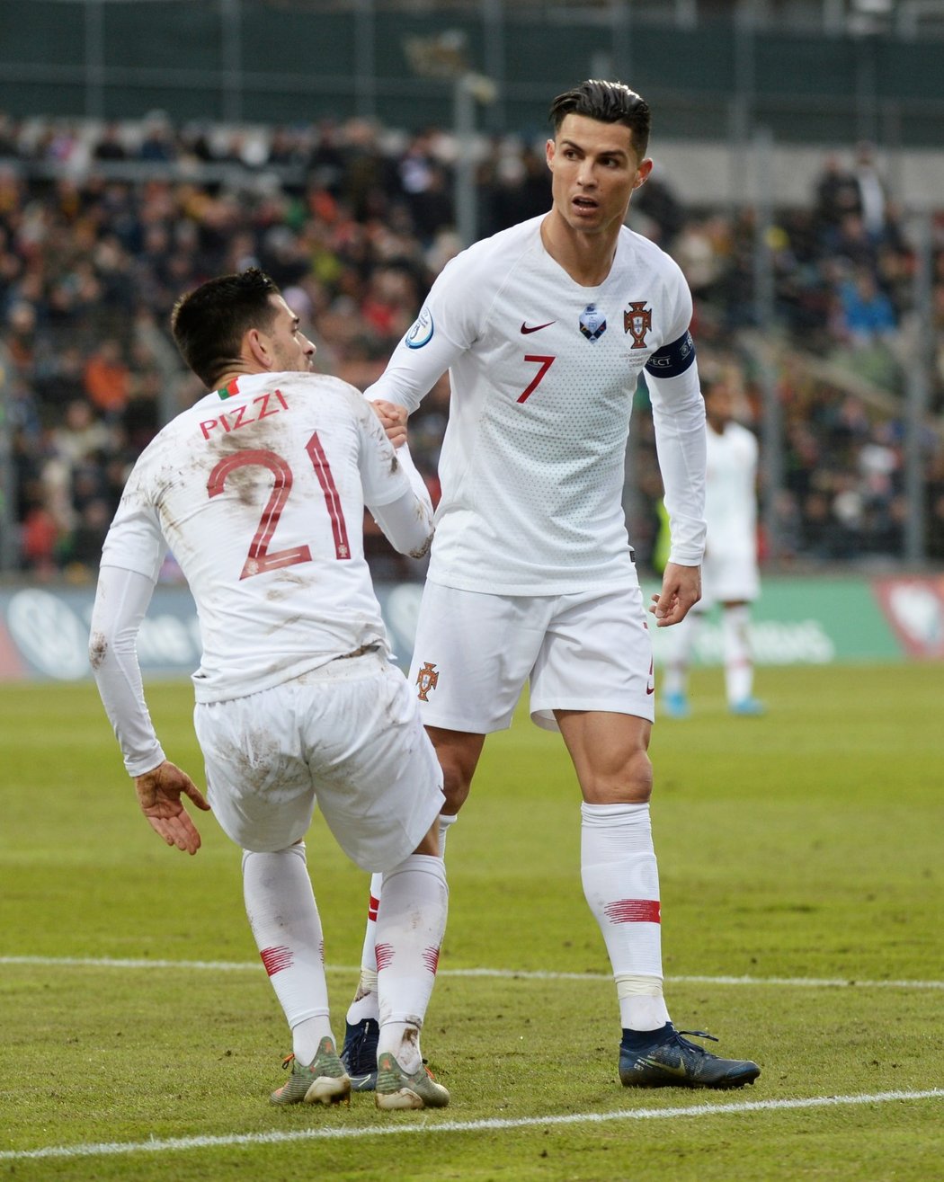 Fotbalisté Portugalska zvítězili v Lucembursku a zajistili si účast na EURO 2020