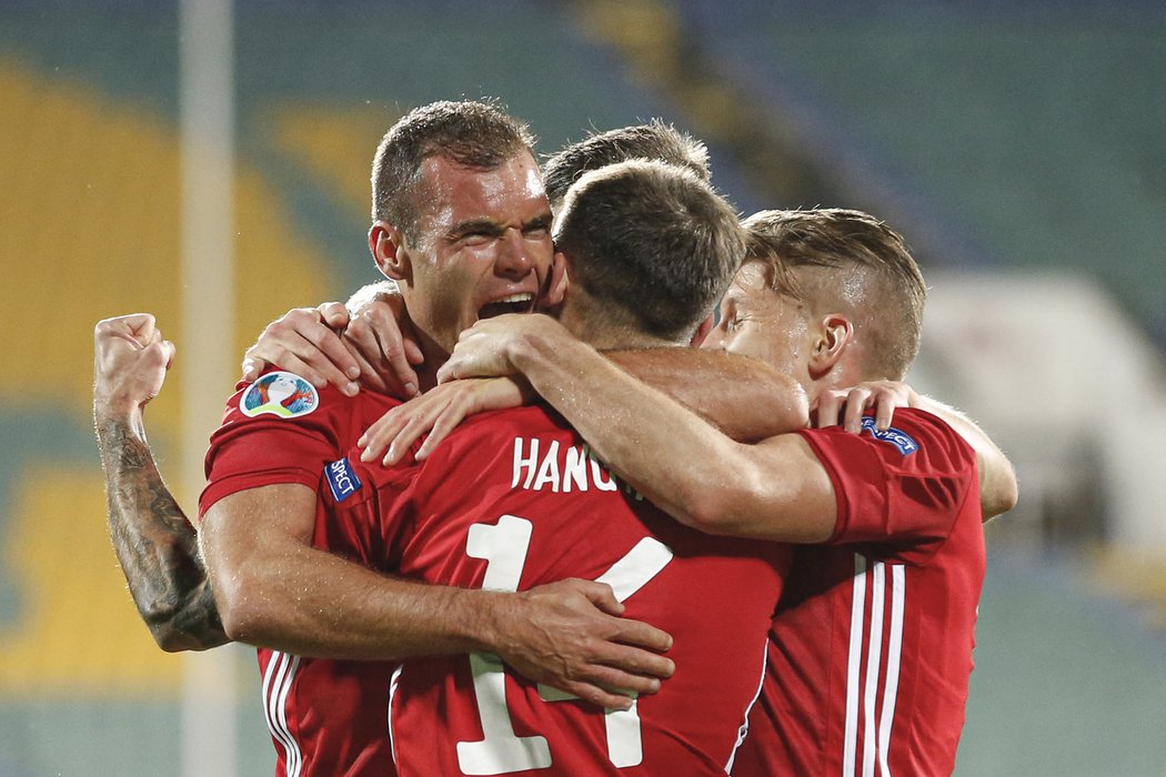I gól Nemanji Nikolicse posunul Maďary přes Bulharsko