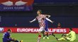 Chorvatský křídelník Andrej Kramarič vstřelil čtvrtou branku v barážovém utkání proti Řecku