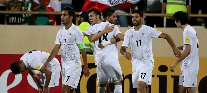 Fotbalisté Íránu jsou po výhře nad Uzbekistánem druhým jistým účastníkem MS