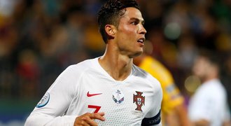 Gól číslo 700. Ronaldo stíhá Bicana: Rekordy mě pronásledují, škoda prohry