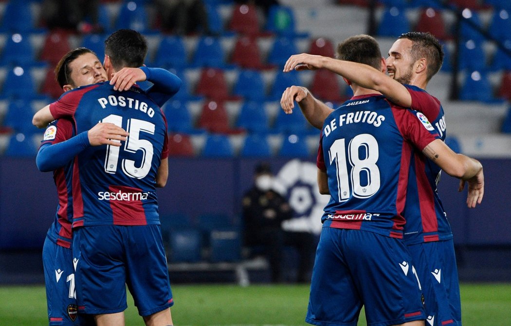 Fotbalisté Atlética Madrid jen remizovali s Levante