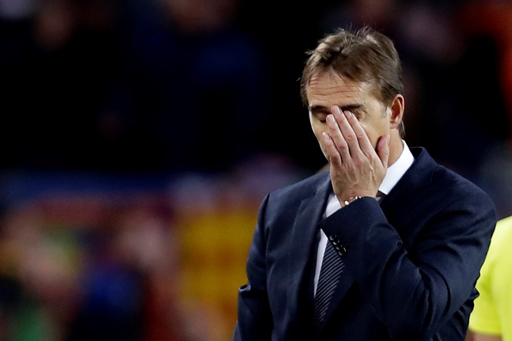 Frustrovaný španělský trenér Julen Lopetegui