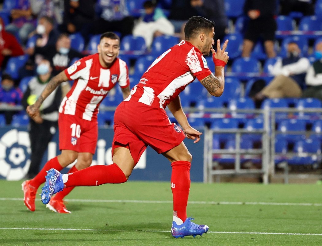 Atlético v závěru otočilo zápas s Getafe, rozhodl Luis Suárez