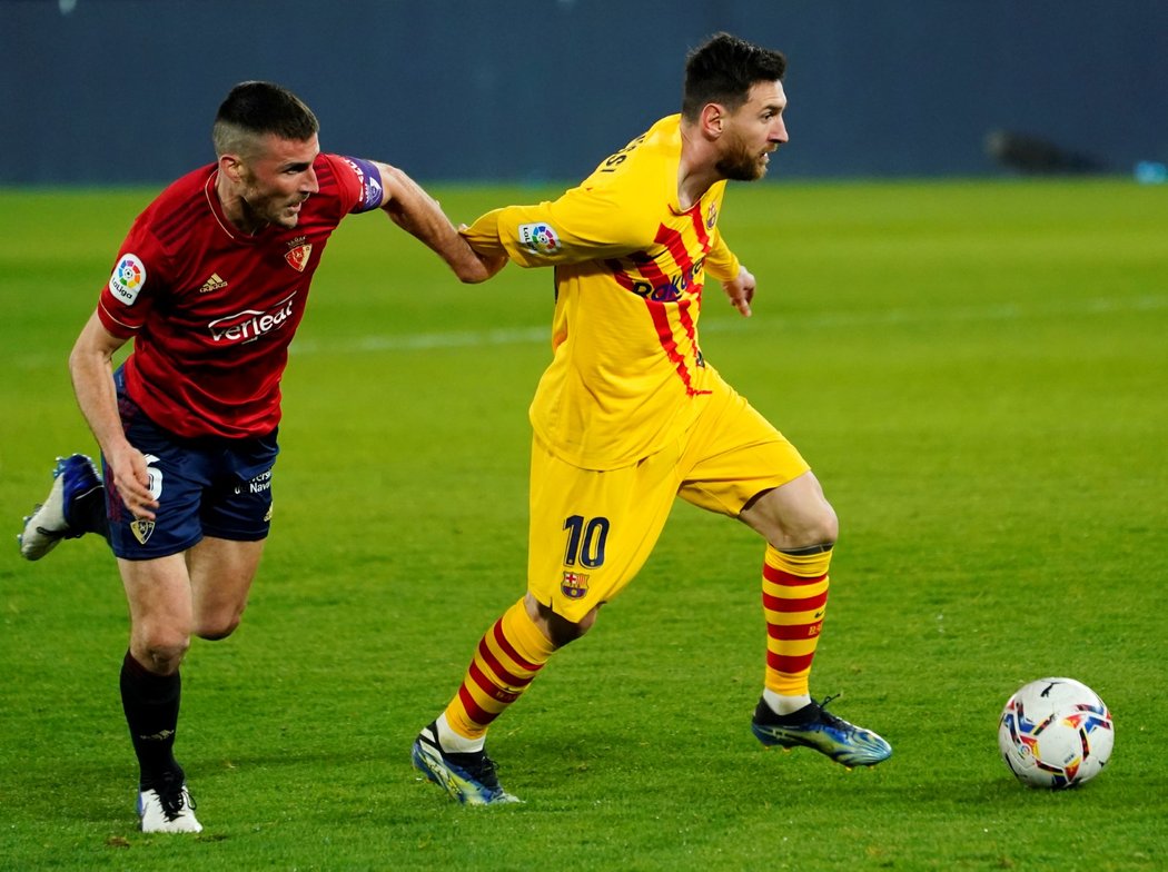 Lionel Messi v zápase Barcelony na hřišti Osasuny Pamplona