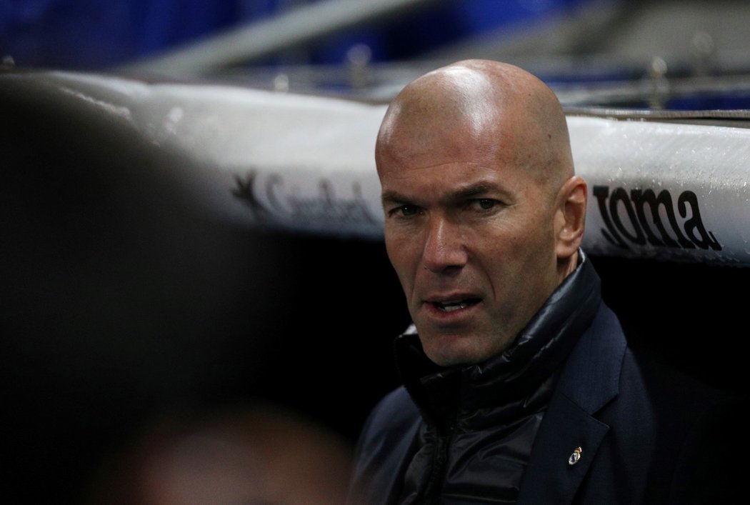 Trenér Realu Madrid Zinedine Zidane v souboji s Espanyolem Barcelona