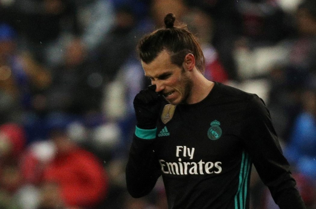 Gareth Bale z Realu Madrid v souboji s Espanyolem