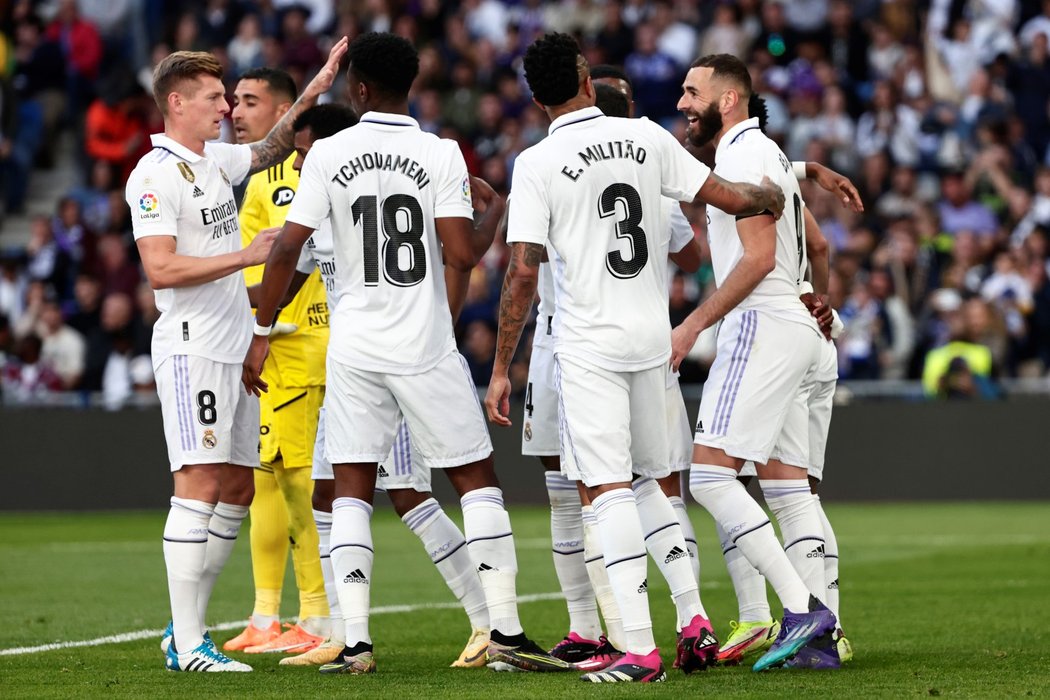 Real porazil Valladolid 6:0, Benzema dal hattrick