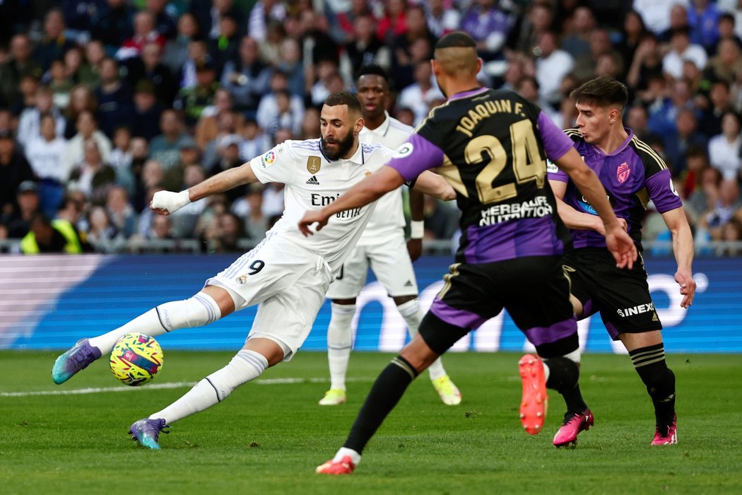 Real porazil Valladolid 6:0, Benzema dal hattrick