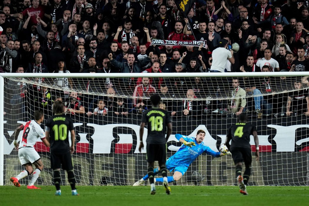Oscar Trejo poslal Vallecano v utkání s Realem Madrid do vedení v poměru 3:2 po opakované penaltě