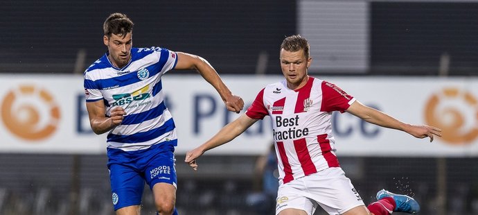 Pieter Langedijk (vpravo) v dresu holandského TOP Oss