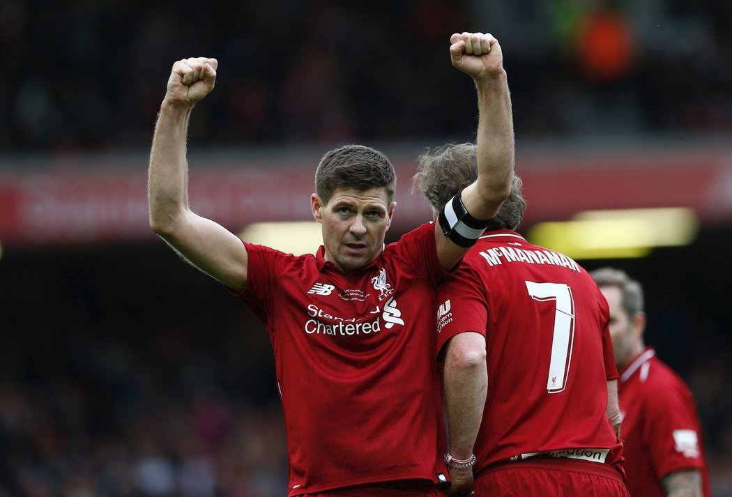 Steven Gerrard rozhodl v charitativním zápase legend Liverpoolu a AC Milán o výhře &#34;Reds&#34; 3:2