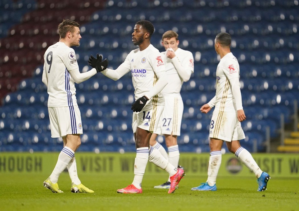 Fotbalisté Leicesteru jen remizovali na půdě Burnley 1:1