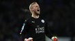 Brankář Leicesteru Kasper Schmeichel měl z branek svých spoluhráčů velkou radost