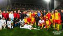 Fotbalová exhibice v Lens, v níž si zahrál Vladimír Šmicer proti Zidanovi