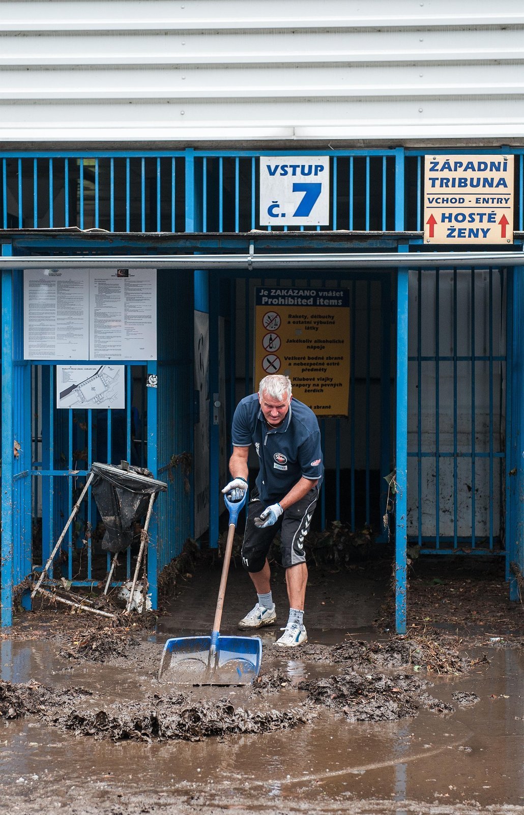 Liberecký stadion byl poničen, škody jdou do milionů korun a zápas EL proti Curychu je v ohrožení