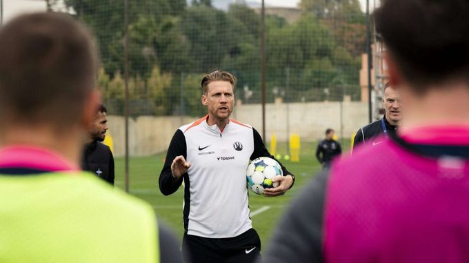 Jak probíhal rozhovor s Kováčem? Je dál otevřený, i když dostal přes pusu... Jak probíhal rozhovor s Kováčem? Je dál otevřený, i když dostal přes pusu...