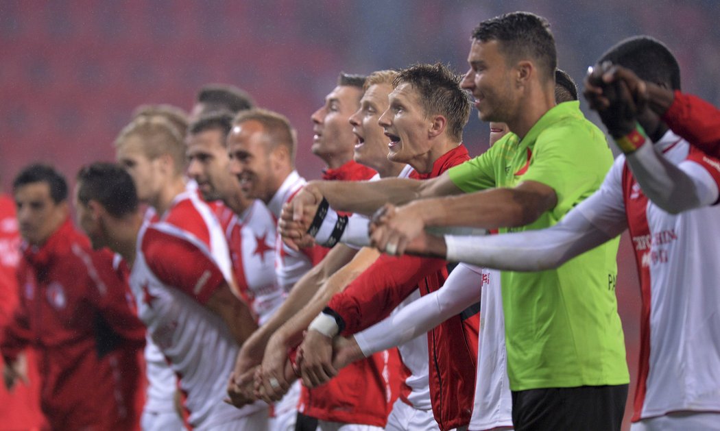 Radost fotbalistů Slavie po utkání s Libercem