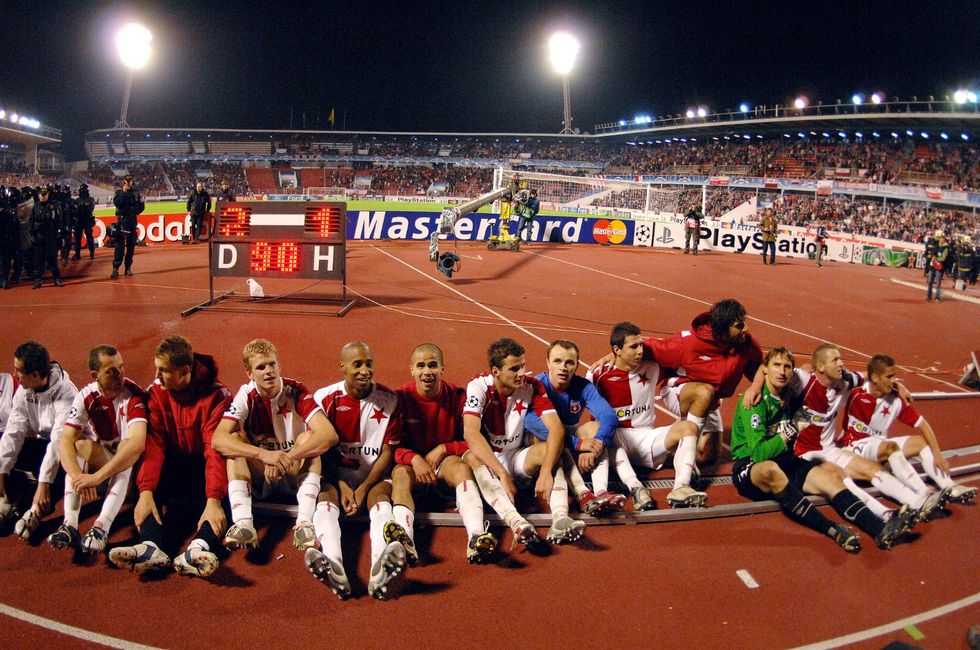 Malíř pokojů, šéf drogerií i duo v Opavě. Co dnes dělají strůjci jediné výhry Slavie v LM? Malíř pokojů, šéf drogerií i duo v Opavě. Co dnes dělají strůjci jediné výhry Slavie v LM?